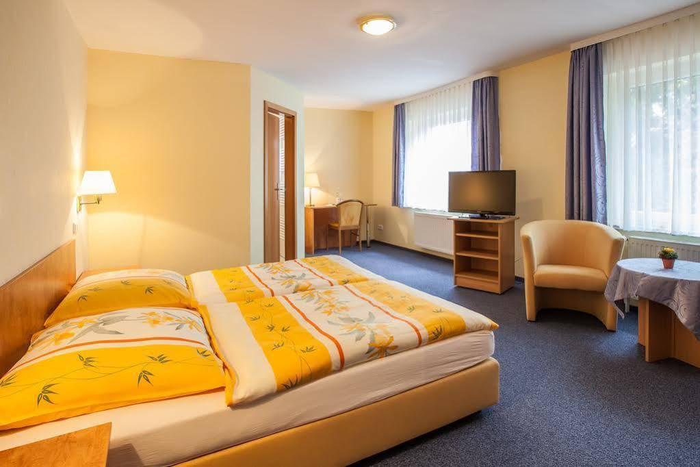 Hotel-Restaurant Zur Linde Altenmedingen Ngoại thất bức ảnh